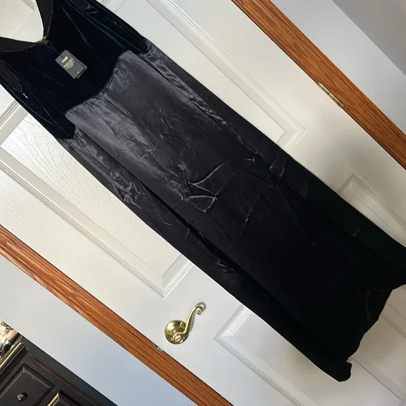 Maje Ryck Satin and Velvet Maxi Dress Size Large NWT - Picture 3 of 7
